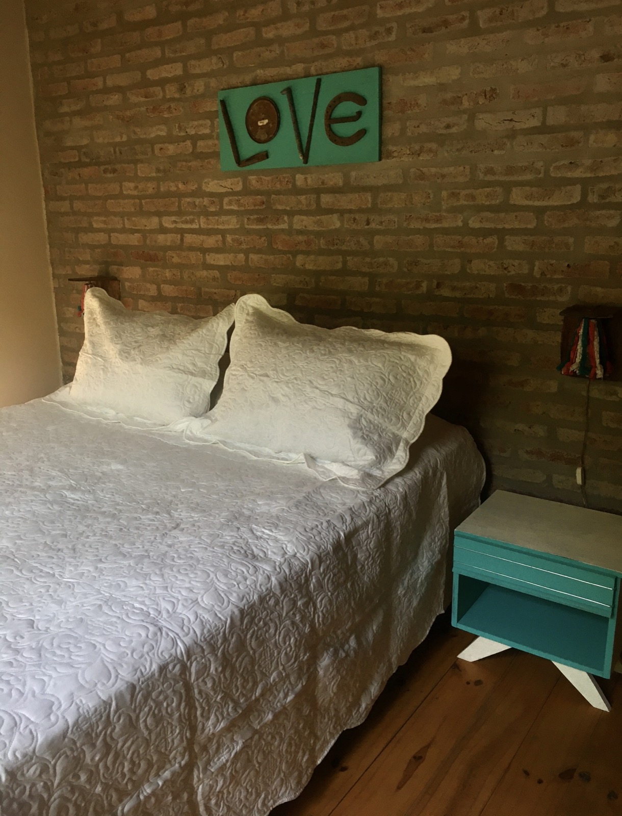 Dormitorio principal con sommier matrimonial